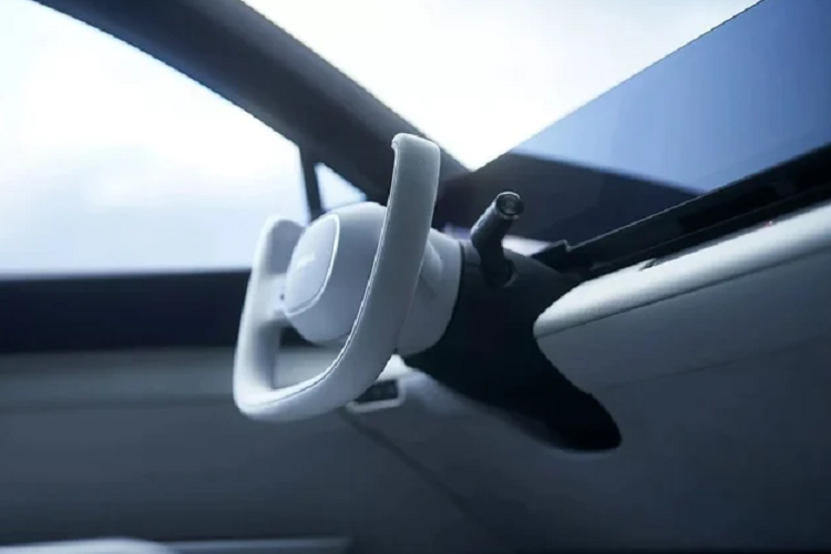 Vẫn chưa có những quyết định cuối cùng, nhưng trong thông cáo chính thức, SHM cho biết mẫu xe MPV sẽ “phụ thuộc vào sự phát triển công nghệ xe tự lái.