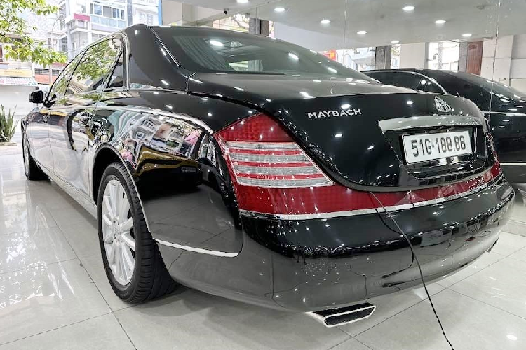 Việc khai tử thương hiệu Maybach dạng độc lập cũng giúp cho nhiều khách hàng đang sở hữu các dòng xe này trở nên cực kỳ trân trọng với các mẫu xe mình có, số lượng xe Maybach tại Việt Nam không quá 20 chiếc nhưng trong số này, chỉ có vài xe mang biển đẹp, và 1 trong số đó là xe 62S sở hữu biển 51G-188.88 hay còn đọc là tứ "quý 8".