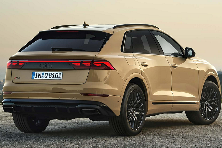 Ở lần nâng cấp này, mẫu xe SUV Audi Q8 2024 đem đến một ngoại hình tươi mới, hiện đại và hệ thống chiếu sáng hoàn hảo ở cả phần nhìn lẫn ứng dụng, hứa hẹn đem đến trải nghiệm tốt hơn cho người sử dụng.