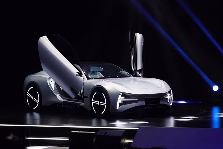 Trên thực tế, thương hiệu iCAR là một bản nâng cấp dựa trên hệ sinh thái iCAR hiện có của Chery, lần này, họ chủ yếu nhắm đến phân khúc cao cấp hơn của người tiêu dùng bình dân với khoảng giá từ 150.000 đến 400.000 nhân dân tệ (tương đương 514 triệu đến 1,37 tỷ đồng).