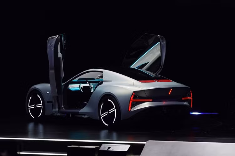 iCAR-GT là xe ý tưởng, áp dụng khái niệm thiết kế vòng cung ánh sáng vô hạn và có mức độ nhận dạng tổng thể cao. Cụ thể, chiếc xe áp dụng thiết kế lưới tản nhiệt phía trước khép kín và một số lượng lớn các bộ khí động học được bổ sung ở phía trước xe, chẳng hạn như phần vỏ phía trước sử dụng môi dưới mở rộng để cải thiện hơn nữa hiệu ứng khí động học chẳng khác gì 1 con cá mập đang mở miệng săn mồi.