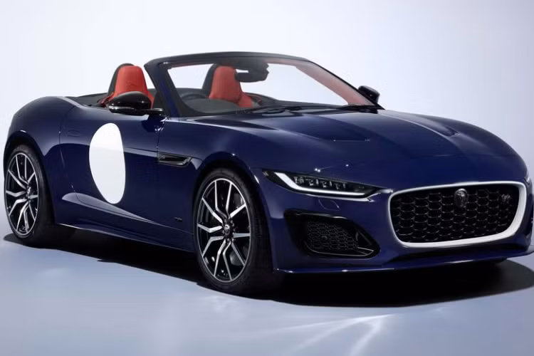 Jaguar sẽ chính thức khai tử tất các mẫu xe chạy xăng để trở thành hãng ô tô thuần điện vào năm 2025. Theo kế hoạch mà hãng này công bố, dòng xe thể thao huyền thoại F-Type sẽ bị ngừng sản xuất vào năm 2024. Để nói lời tạm biệt với động cơ đốt trong, mới đây hãng xe Anh quốc đã trình làng mẫu F-Type cuối cùng mang tên Jaguar F-Type ZP 2024 mới.