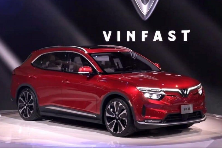 Bảng xếp hạng doanh số tháng 12/2022 ghi nhận những cái tên quen thuộc như Toyota Vios, Hyundai Accent hay Mitsubishi Xpander. Dù vậy, danh sách này đã có sự xáo trộn mạnh khi lần đầu tiên có 2 mẫu xe điện VinFast là VF8 và VFe34 đều lọt Top 10 mẫu xe có doanh số cao nhất tháng.