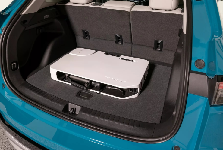 Đối với không gian chở hàng, Prologue có khoảng chứa đồ rộng 714 lít, có thể mở rộng lên 1.634 lít bằng cách gập hàng ghế sau xuống. Ngoài ra, còn có 14 lít không gian chứa đồ ẩn bên dưới sàn chở hàng.