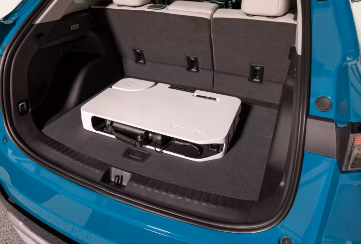 Đối với không gian chở hàng, Prologue có khoảng chứa đồ rộng 714 lít, có thể mở rộng lên 1.634 lít bằng cách gập hàng ghế sau xuống. Ngoài ra, còn có 14 lít không gian chứa đồ ẩn bên dưới sàn chở hàng.