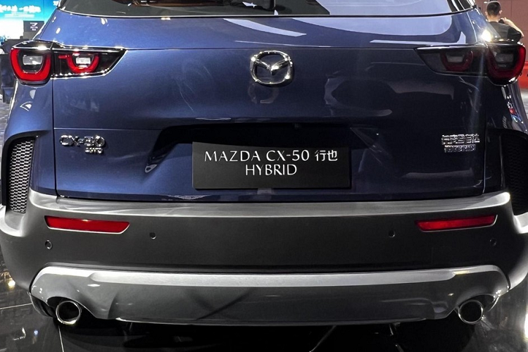Như vậy, phiên bản hybrid của Mazda CX-50 đã được giới thiệu tại thị trường hàng xóm với Việt Nam, hiện khách hàng trong nước cũng đang trông ngóng liệu Thaco Auto có phân phối chính hãng dòng xe này hay không.