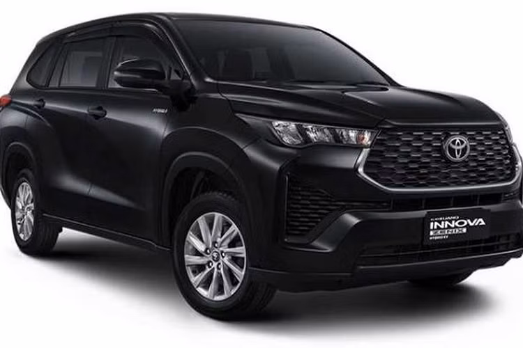 Bước sang thế hệ mới, MPV đa dụng Toyota Innova 2023 được xây dựng dựa trên nền tảng Toyota New Global Architecture-C (TNGA-C) thay cho khung gầm dạng bậc thang trên bản cũ.