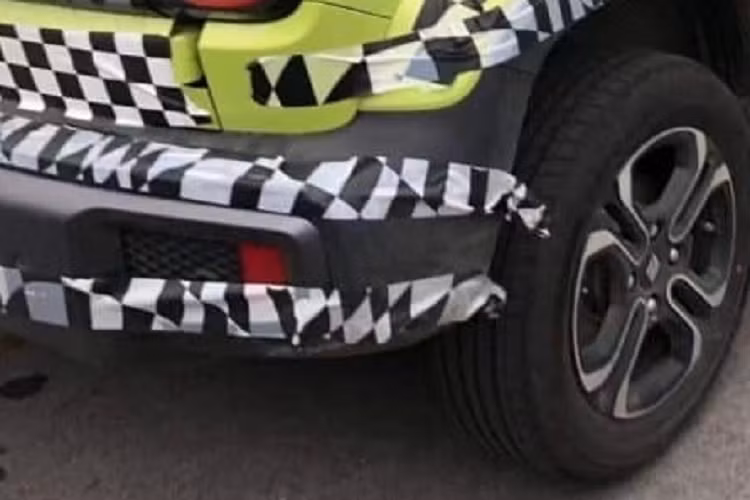 Baojun Yep trước đây được biết đến với cái tên "SUV thân thiện với đô thị" nhưng sau đó được đổi thành YueYe ở thị trường nội địa và tên nước ngoài là Yep. Đáng ngạc nhiên là mẫu xe này không được định vị dưới thương hiệu Wuling, nổi tiếng nhất với Wuling Mini EV. Với Baojun Yep, liên doanh Mỹ - Trung đã bắt đầu tập trung trở lại vào Baojun.