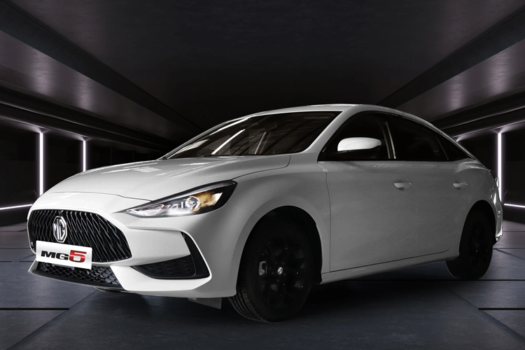 Loat oto dang giam gia can Tet, cao nhat ca tram trieu