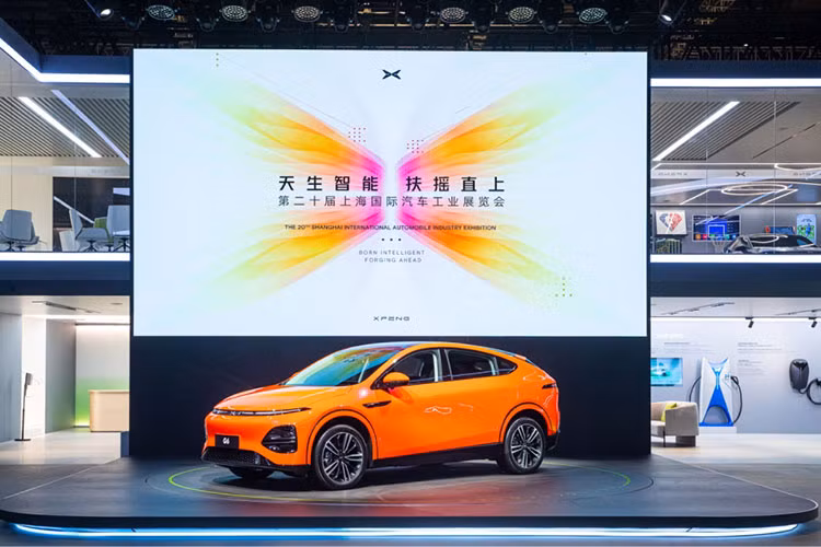 XPeng G6 sac 10 phut chay duoc 300 km, khoang 818 trieu dong