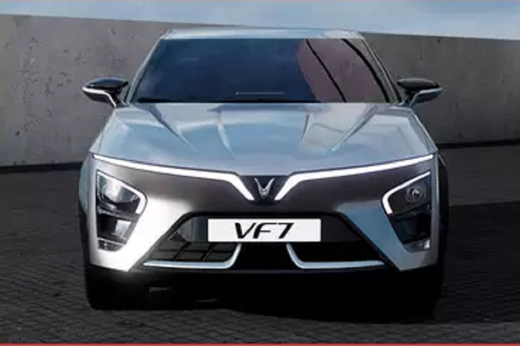 VF 6 và VF 7 của VinFast là những mẫu xe hội tụ đầy đủ các yếu tố phong cách, công nghệ hiện đại và thông số kỹ thuật nổi bật cùng giá trị sử dụng. Tôi tin rằng các mẫu xe này sẽ trở thành sự lựa chọn của nhiều người, đặc biệt là các khách hàng trẻ tuổi đam mê công nghệ.”