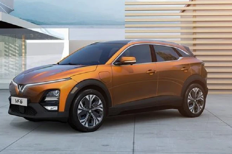 Hệ sinh thái đầy đủ của VinFast thể hiện cam kết mạnh mẽ trong việc đem đến những sản phẩm chất lượng cao, giá cả hợp lý và dịch vụ xuất sắc cho khách hàng toàn cầu, hướng tới một tương lai xanh hơn, bền vững hơn.