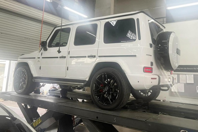 Hon 4.000 xe sang Mercedes-Benz tai Viet Nam 