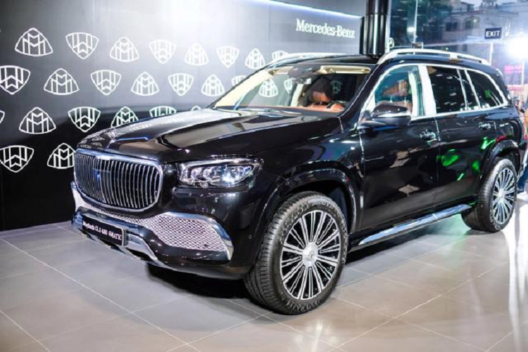 Hon 4.000 xe sang Mercedes-Benz tai Viet Nam 