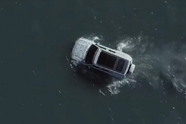 Giới báo chí Trung Quốc dự đoán mẫu xe đầu tiên của thương hiệu YangWang sẽ có giá 1 triệu Nhân dân tệ (khoảng 3,4 tỷ đồng). Nếu đúng giá xe YangWang U8 2023 như vậy, nó chỉ bằng một nửa so với SUV hạng sang Mercedes-Benz G-Class (1,892 triệu Nhân dân tệ) ở Trung Quốc.