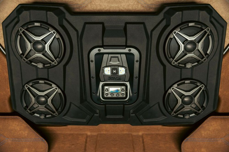 Xe tải quân sự hạng nhẹ M1079 được chế tạo bởi quân đội Hoa Kỳ vào những năm 1980, có thể được tái sử dụng thành phương tiện thám hiểm có khả năng vượt qua cả những môi trường khắc nghiệt nhất.