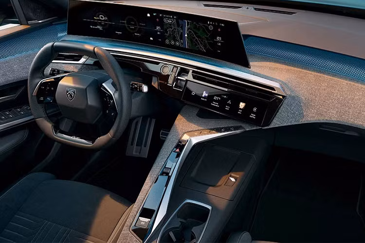 Được biết, Peugeot 3008 2024 sẽ là mẫu xe thương mại đầu tiên của Stellaantis được phát triển trên nền tảng mô-đun STLA Medium, được công bố vào năm 2021 cùng với ba nền tảng mới khác là: STLA Small, STLA Large và STLA Frame. 