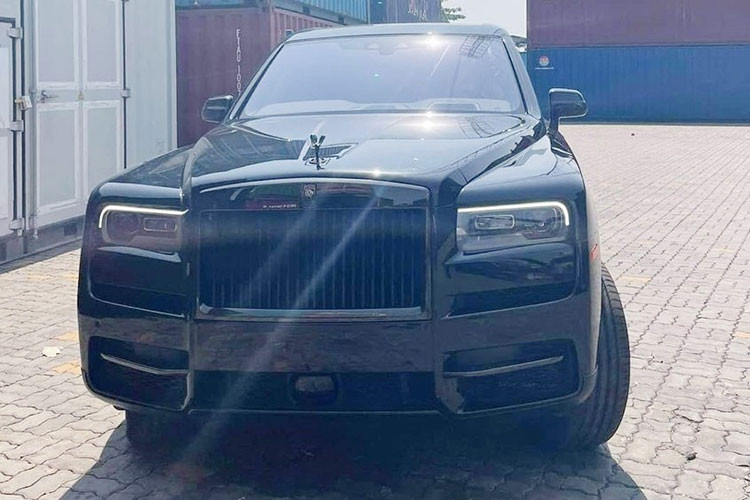 Tim chu nhan Rolls-Royce Cullinan hon 40 ty 