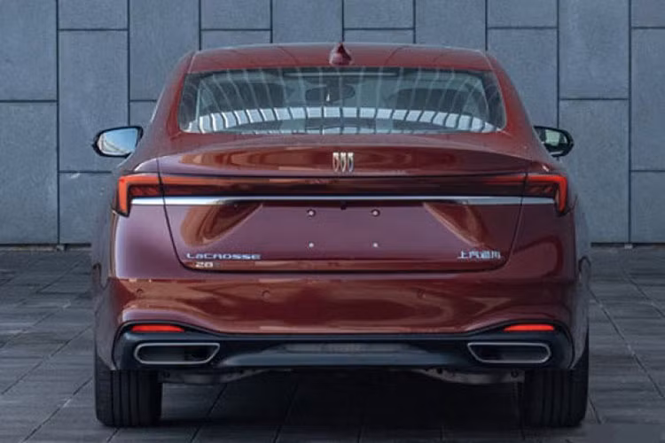 Bên cạnh đó, xe mới được trang bị ghế ngồi êm ái nổi 3D bọc da Moli cao cấp, chức năng massage và thông gió 3 tốc độ, đồng thời trang bị nút bấm sếp cho phụ lái và chức năng điều khiển thông minh cho hàng ghế sau, để cải thiện sự thoải mái nhất cho hành khách .