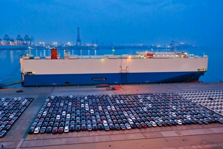 Năm 2021, Trung Quốc xuất khẩu ôtô tới 2,19 triệu chiếc, tăng 102%. Đà tăng trưởng của nước này tiếp tục được duy trì vào năm 2022, với doanh số xuất khẩu đạt 3,4 triệu xe, tăng 55% so với cùng kỳ năm trước.