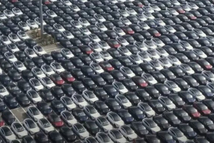 Trong 8 tháng đầu năm 2023 giá trung bình của ôtô Trung Quốc xuất khẩu đã tăng lên 20.000 USD (~487 triệu đồng), tăng hơn 11% so với cùng kỳ năm 2022 là 18.000 USD (~438 triệu đồng) của cùng kỳ năm 2022. Như vậy, xuất khẩu ô tô của Trung Quốc trong 8 tháng đầu năm nay tăng khoảng 85% về giá trị và 65% về số lượng.