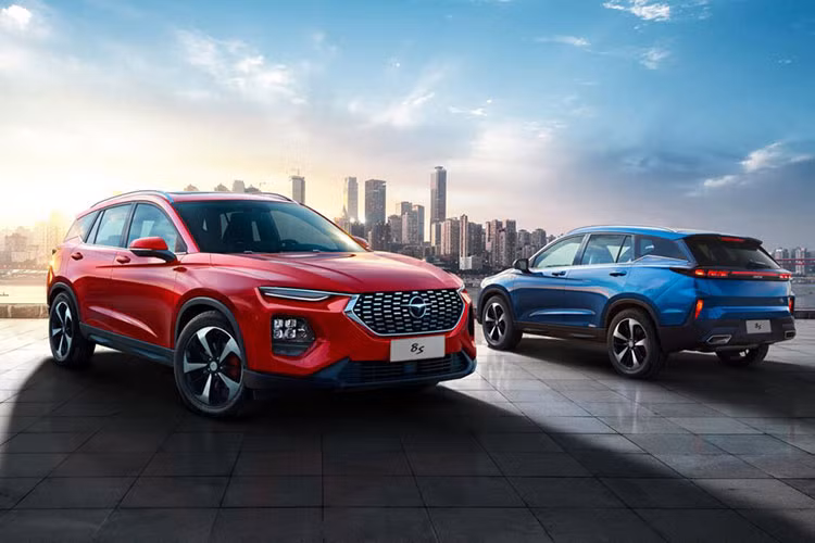 Trong số 3 mẫu xe của Haima giới thiệu tại Việt Nam, Haima 7X-E được nhà phân phối kỳ vọng sẽ tiếp cận được nhiều khách hàng bởi đây là mẫu xe MPV 7 chỗ chạy điện đầu tiên được giới thiệu tại Việt Nam. Haima 7X-E được phát triển dựa trên thiết kế của mẫu MPV Haima 7X.