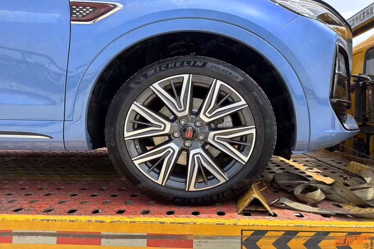 Chúng tôi sẽ tiếp tục chú ý đến nhiều tin tức hơn về chiếc xe Hồng Kỳ HS5 2023 cũng như các mẫu xe hot khác sẽ ra mắt tại triển lãm ôtô Thượng Hải 2023 sắp diễn ra tại Trung Quốc.