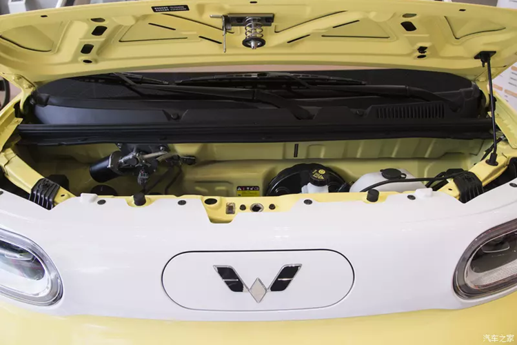 Cụ thể, Wuling Hongguang Mini EV 2024 Macaron đã bổ sung thêm mẫu xe mới với phạm vi hoạt động 170 km, giá 41.800 nhân dân tệ (tương đương 137 triệu đồng).