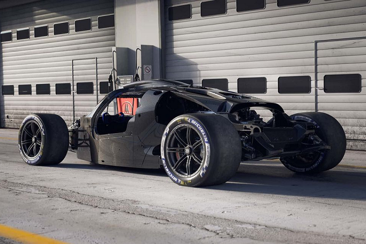 Mới đây, nhà sản xuất ôtô hiệu suất cao của Pháp đã hé lộ một thông tin rất thú vị trên chiếc Bolide. Theo đó, khi trút bỏ lớp vỏ ngoại thất, chiếc siêu xe thuần đua của Bugatti để lộ ra bộ khung liền khối bằng sợi carbon. Dù sử dụng khung gầm Chiron nhưng siêu xe Bugatti Bolide sở hữu khả năng vận hành trong trường đua tốt hơn đáng kể nhờ tỷ lệ công suất/trọng lượng chỉ 0,91 kg/kW.