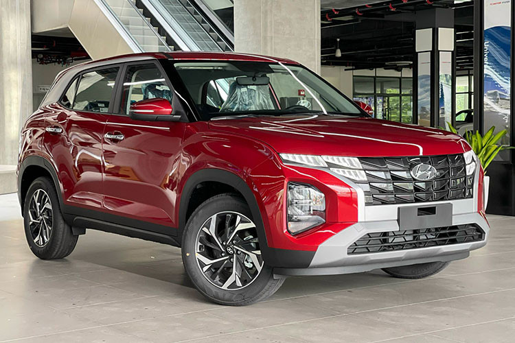 Nguồn cung cấp sức mạnh cho mẫu xe Hàn Quốc này là động cơ xăng Smartstream 4 xi-lanh, dung tích 1.5L, cho công suất tối đa 115 mã lực và mô-men xoắn cực đại 144 Nm. Động cơ này kết hợp cùng hộp số vô cấp biến thiên thông minh iVT và hệ dẫn động cầu trước.