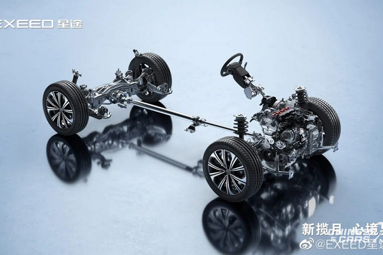 Exeed Lanyue mới sẽ được trang bị chip Qualcomm Snapdragon 8155, hệ thống Lion Zhiyun Lion4.1 cũ sẽ được thay thế bằng hệ sinh thái Lion 5.0 Lion mới nên giúp chiếc xe Exeed Lanyue tối ưu hóa rất nhiều các chức năng kết nối thông minh. Exeed Lanyue mới sẽ bổ sung phiên bản sáu chỗ ngồi