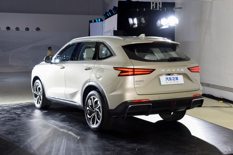 Cụ thể ông Qiao Xinyu, phó tổng giám đốc điều hành thương hiệu Haval, cho biết ông đang phản hồi các báo cáo của khách hàng rằng, chiếc xe SUV cỡ D Haval Xiaolong MAX "có cảm giác như pin không thể duy trì sức mạnh của mình".