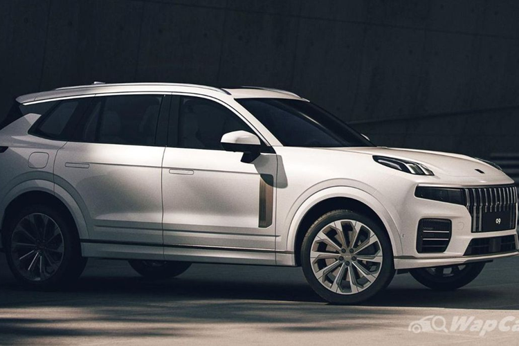 Các trang bị tiện nghi đáng chú ý trên Lynk &amp; Co 09 gồm: hệ thống khử mùi và khuếch tán hương thơm nội thất, hệ thống âm thanh vòm 14 loa Bose, hệ thống cách âm chủ động, ghế lái chỉnh điện 12 hướng, hệ thống định vị thực tế ảo…