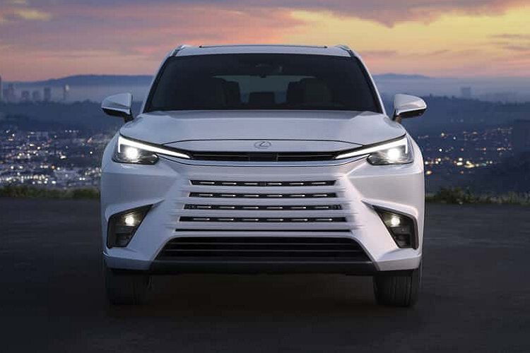 Với những trang bị đó, Lexus TX 500h F Sport Performance Luxury có thể chạy 53 km mà không tốn một giọt xăng. Hiện chưa rõ sau Mỹ, Lexus TX 2024 sẽ được bán ở những thị trường nào.