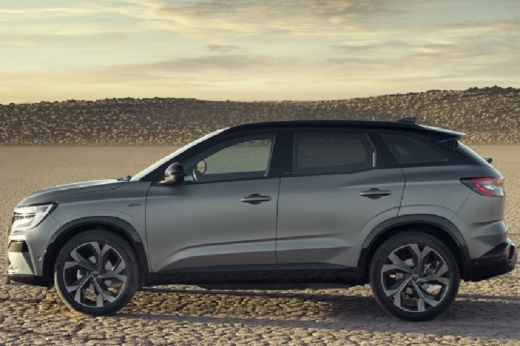 Theo hãng chia sẻ, chiếc SUV Renault Austral 2023 mới đã trải qua quãng đường thử nghiệm 2,8 triệu km, tương đương chạy quanh Trái đất gần 75 lần. Có 160 chiếc xe sẽ được thử nghiệm đầu tiên tại một đường đua ở Trung tâm Kỹ thuật Aubevoye gần Paris, Pháp.