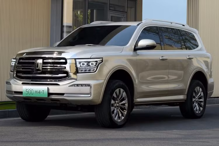 Vào ngày 31/10/2023, thông tin từ thương hiệu xe Tank cho biết, chiếc SUV cỡ trung của họ, mẫu Tank 500 Hi4-T 2023 mới đã chính thức có tổng đơn đặt hàng vượt quá 20.000 chiếc, đây có thể xem là 1 thành công lớn cho chiếc xe này.