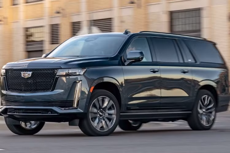 Cadillac Escalade ESV Theo khảo sát, Cadillac Escalade ESV là mẫu SUV có mức khấu hao cao nhất sau 5 năm sử dụng, khoảng 58,5%. Hiện tại, Escalade ESV có giá khởi điểm khoảng 80.090 USD (khoảng 1,9 tỷ VNĐ). Mức chênh lệch trung bình so với giá bán lẻ khuyến nghị của nhà sản xuất là khoảng 63.885 USD (khoảng 1,5 tỷ VNĐ).