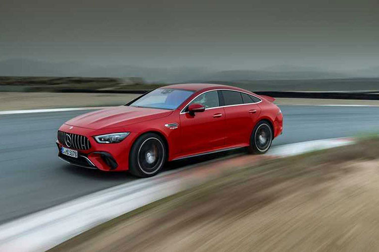 Mức giá xe Mercedes-AMG GT63 SE Performance Coupe 2024 được công bố là 207.708 euro (tương đương 5,3 tỷ đồng) tại thị trường Đức.