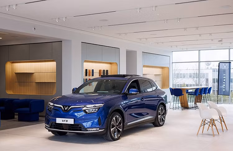 VinFast mo rong sang mien tay nuoc Phap voi showroom tai Rennes