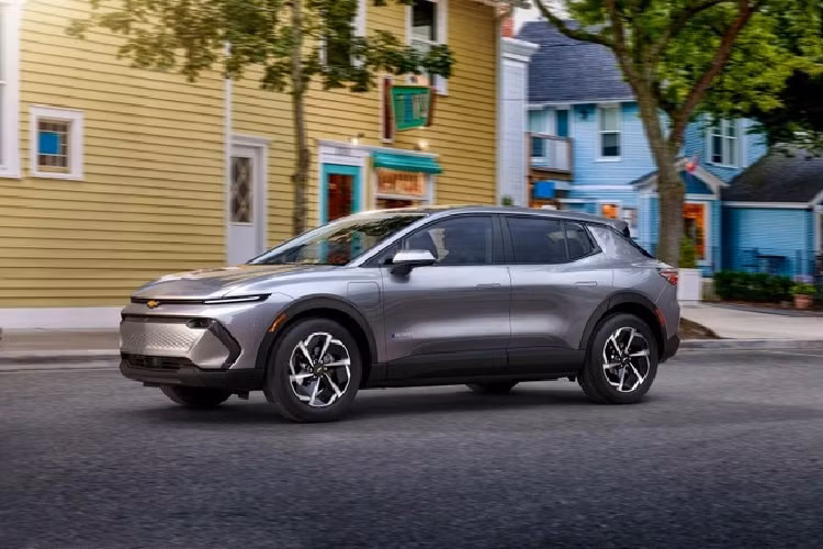 General Motors đang cố gắng tận dụng nguồn lực, nghiên cứu để giảm bớt chi phí sản xuất ôtô điện. Nhưng có lẽ, hãng sẽ phải mất một thời gian nữa mới có thể cân bằng được mức chi phí khi sản xuất xe điện và xe động cơ đốt trong.