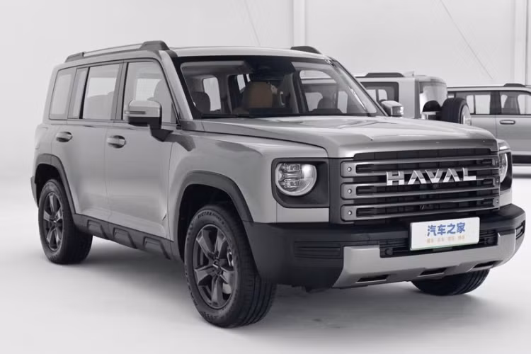 Phiên bản lithium iron phosphate 27,54kwh có công suất toàn diện 378 mã lực, mô-men xoắn 750N·m, phạm vi chạy điện thuần NEDC là 145 km, hỗ trợ sạc nhanh và công suất cực đại là 41kW. Cả hai hệ thống đều hỗ trợ công nghệ phóng điện ngoài V2L, với công suất xả 3,3kW.