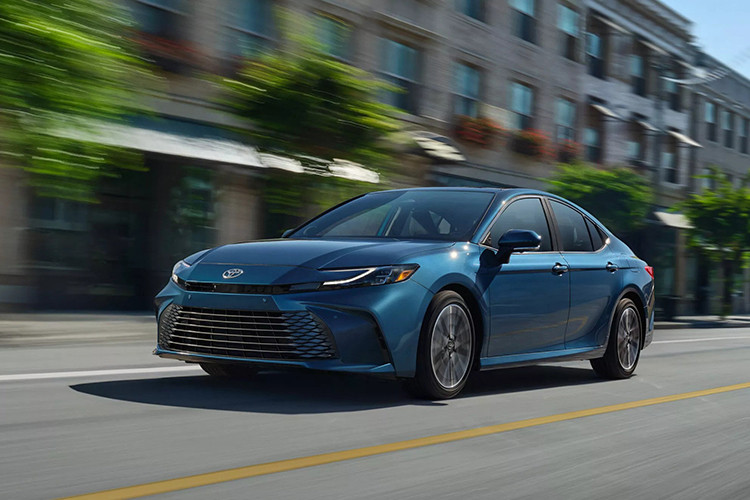 Nhiều khả năng, để tối ưu chi phí và thời gian, Toyota sẽ bê nguyên động cơ từ hai mẫu xe GR Corolla/Yaris sang mẫu xe sedan cỡ D - Toyota GR Camry 2024 thể thao.