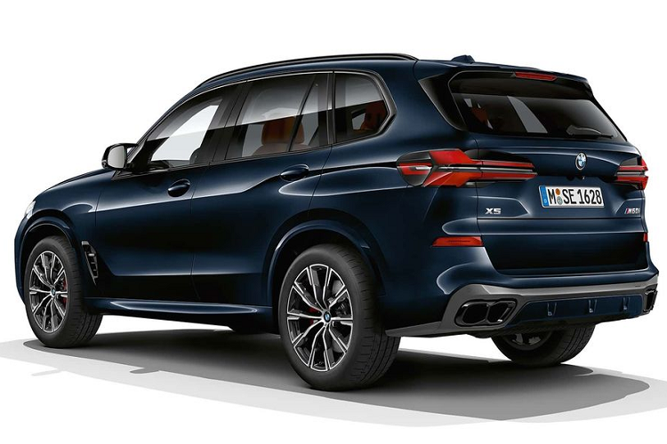 BMW không cung cấp thông tin về trọng lượng của X5 Protection VR6, nhưng nhìn chung việc được trang bị lớp bọc thép sẽ khiến hiệu suất của mẫu X5 đặc biệt này giảm đi đáng kể so với bản tiêu chuẩn. Thời gian tăng tốc từ 0-100km/h của xe là 5,9 giây – giảm đáng kể so với con số 4,2 giây của X5 M60i.