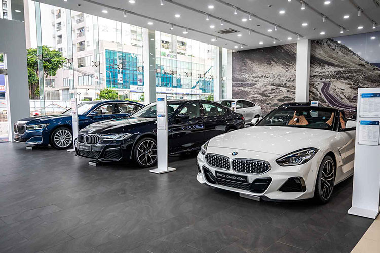 BMW X6 tai Viet Nam giam gia 