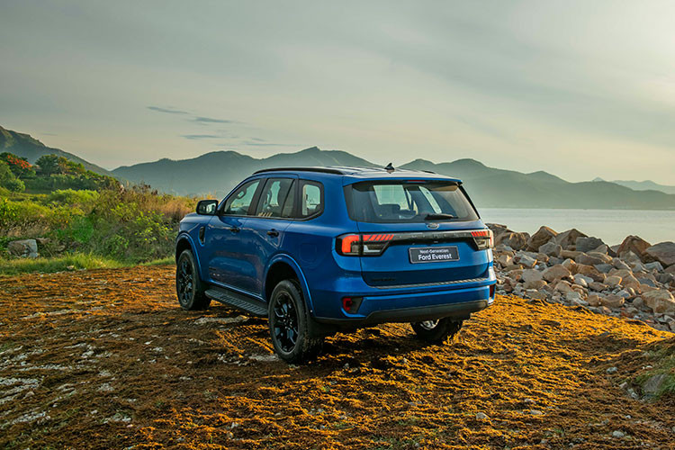 Ford Everest la chiec SUV thiet ke khi dong hoc tinh te nhat-Hinh-2