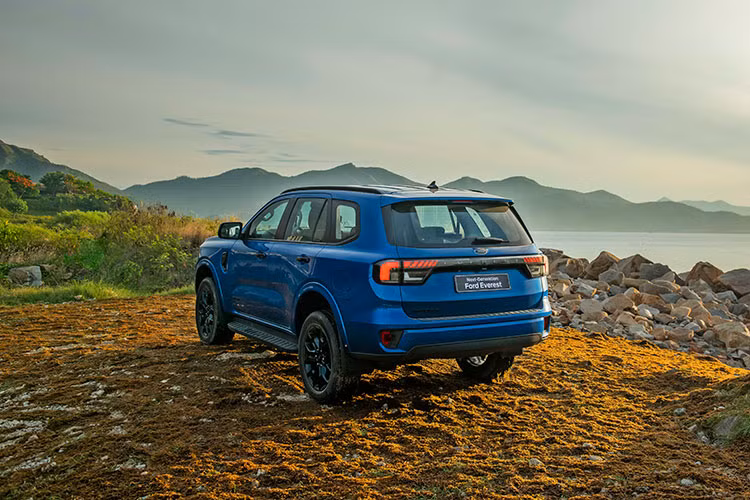 Ford Everest la chiec SUV thiet ke khi dong hoc tinh te nhat-Hinh-2