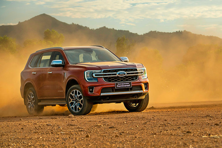 Ford Everest la chiec SUV thiet ke khi dong hoc tinh te nhat-Hinh-5