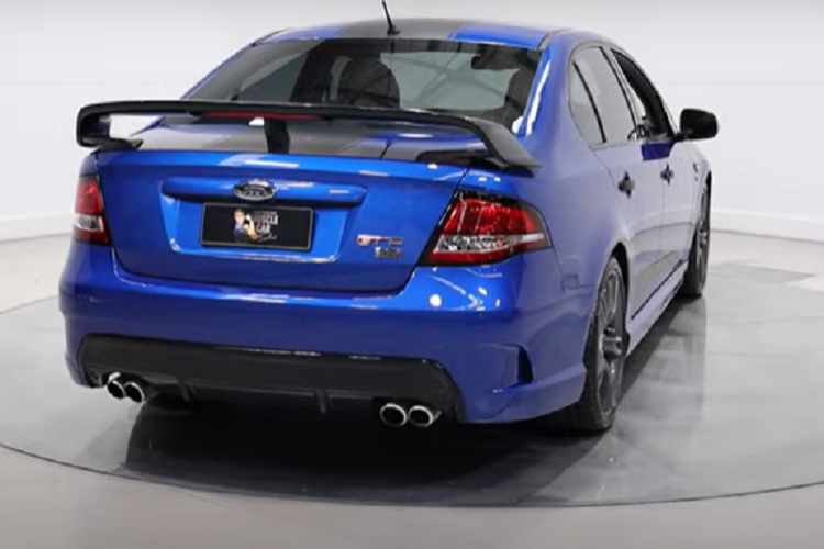 Chẳng hạn như 1 chiếc Ford Falcon GT-F hàng hiếm đang được rao bán thông qua trang Australian Muscle Car Sales với mức giá hấp dẫn lên đến 165.000 đô la Úc (tương đương 114.000 đô la Mỹ, bằng 2,7 tỷ đồng) đã khiến không ít người bất ngờ.