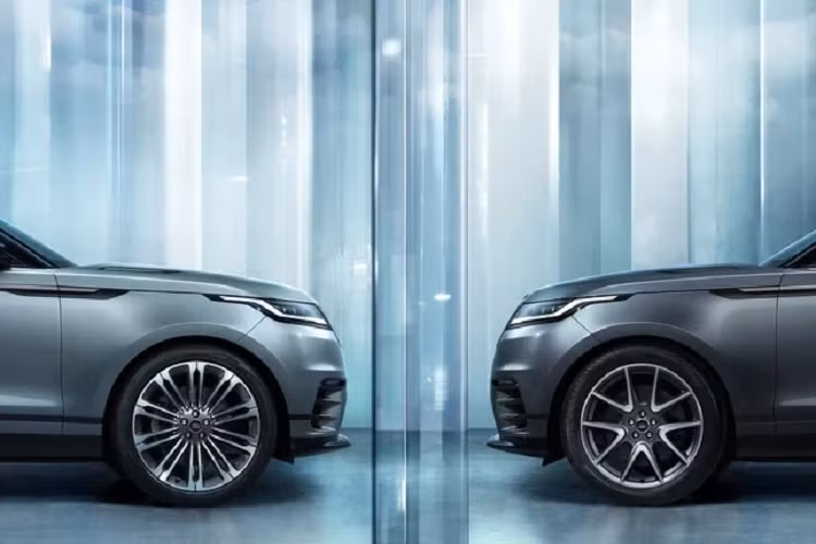 Range Rover Velar 2024 cũng tinh tế khi mang đến 2 danh mục tùy chọn chất liệu nội thất. Với khách hàng yêu thích chất liệu thân thiện môi trường có thể lựa chọn len Kvadrat kết hợp với vải dệt polyurethane Ultrafabrics. Trong khi khách hàng yêu thích chất liệu da có thể lựa chọn những màu sắc Cloud, Caraway, Raven Blue và Deep Garnet.