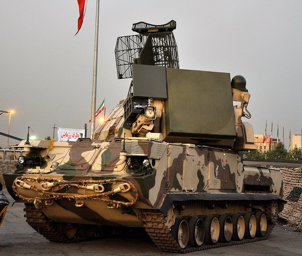 Theo đánh giá, rất có thể tại thời điểm này chỉ cách vụ phóng tên lửa đạn đạo vào căn cứ của Mỹ trên đất Iraq một thời gian ngắn, phòng không Iran đang căng mình đề phòng máy bay Mỹ có hành động trả đũa.